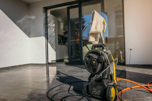 Best Sign and Awning Cleaning  in Auburndale, FL